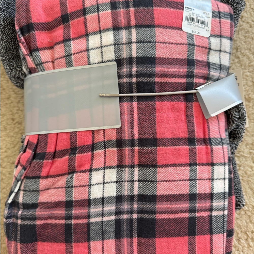 Kohl's Pink and Black Plaid Women’s Pajamas